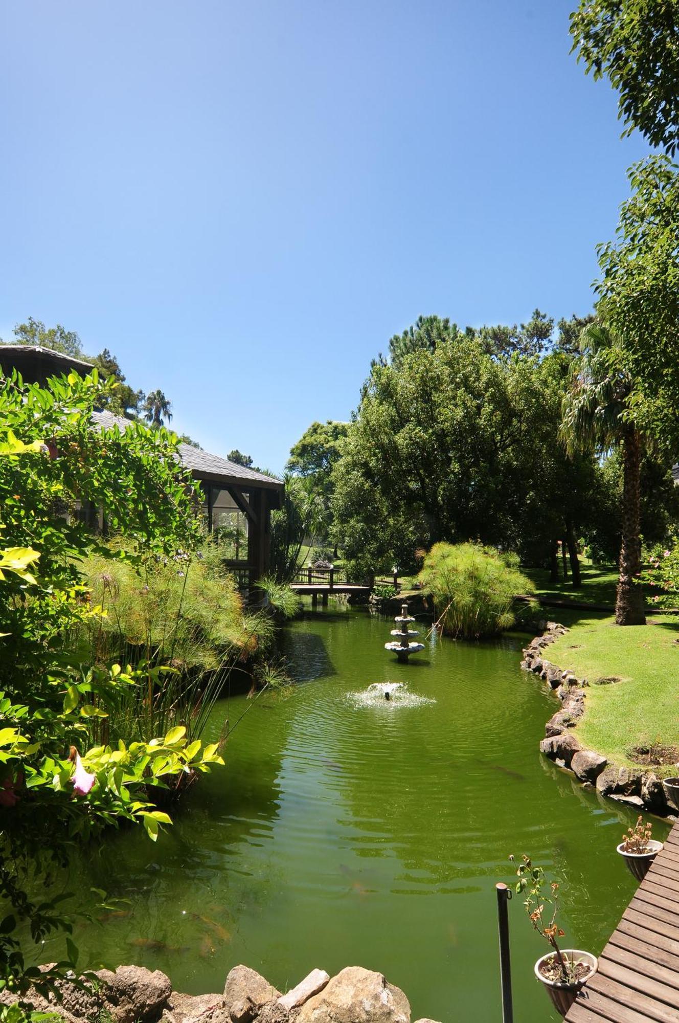 Parque Hotel Jean Clevers Punta del Este Exteriér fotografie The lake